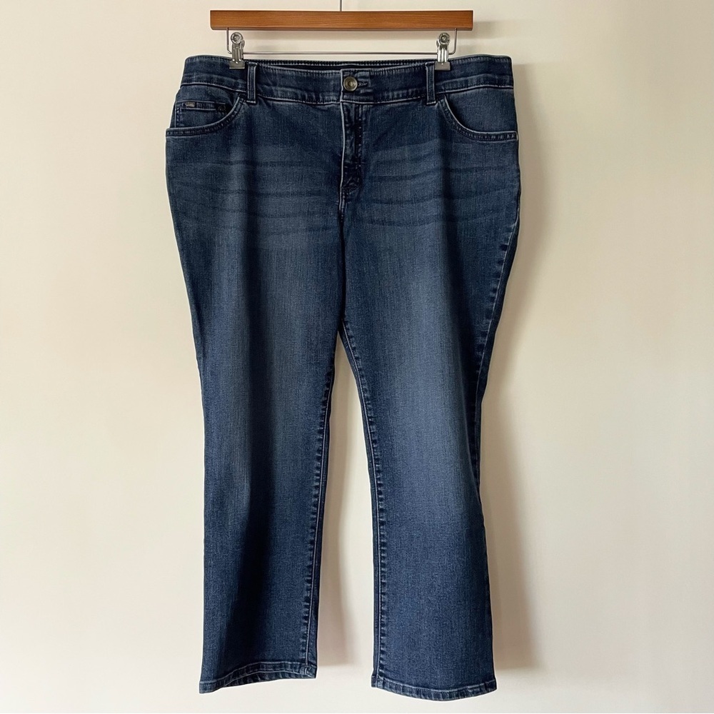 Lee Women’s Flex Motion Blue Jeans Regular Fit Straight Leg Mid-Rise 18W Petite